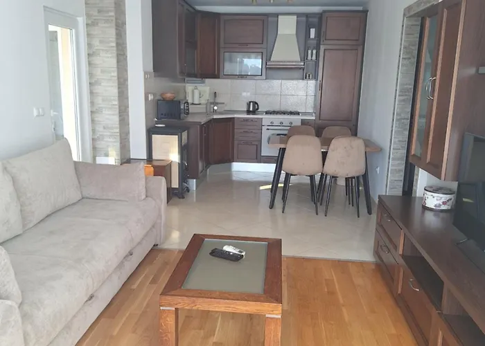 Апартаменти Amarea Макарська