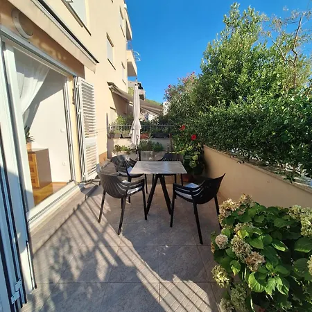 Amarea Apartman *